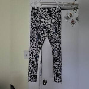 Vintage Hard To Find Cruella Leggings